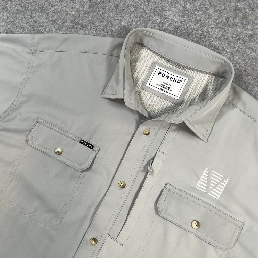 Poncho Mens Button Down Shirt Large Gray Magnetic Pockets Vented Back Regular